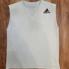 adidas ホワイト Vネック タンクトップ