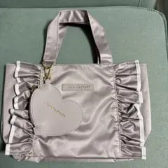 JILL by JILLSTUART フリルトートバッグ チャーム付き
