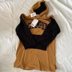 新品　タグ付き　チャンピオン　キッズ　パーカー　ワンピーさス　120