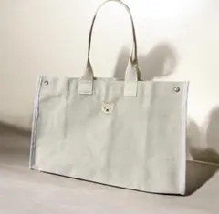 くま刺繍　ナチュラル　キャンバストートバッグ　A4対応　大容量　新品　未使用