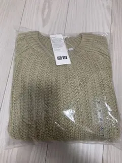 【新品未使用】UNIQLOU ローゲージクルーネックセーター