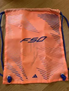 アディダス　adidas シューズケース