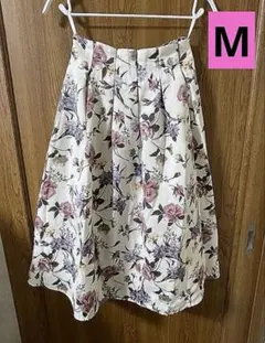 【値下げ】INCEDE 花柄フレアスカート M ホワイトのサムネイル