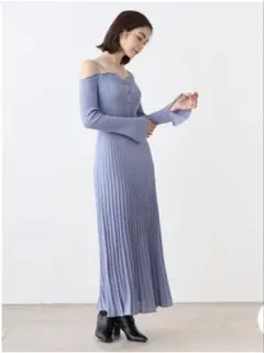 スナイデル　オフショルダーリブニットワンピース ライトブルー