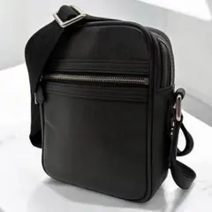 2026年最新】ルイヴィトン LOUIS VUITTON タイガ ディミトリ M32462