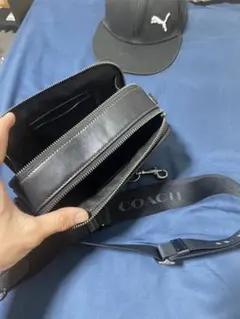 COACH ブラックレザー ショルダーバッグ