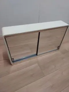 TOTOバスルームキャビネットのサムネイル
