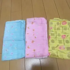 marie claire ハンカチ 3枚セット 花柄のサムネイル