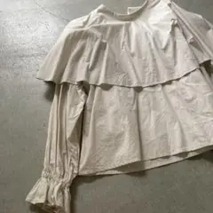 Instagram人気作家さん　フリルブラウス
