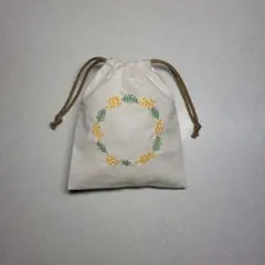 ハンドメイド　巾着袋　ミニ巾着袋 『105』 ミモザ花柄刺繍　ミニポーチ