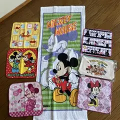 7点新品ミニハンカチ5枚ミッキーマウス タオル1枚➕ポーチ