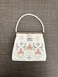 Item thumbnail for item e96798c4-52ec-4c6c-8198-c5f6cf619d30