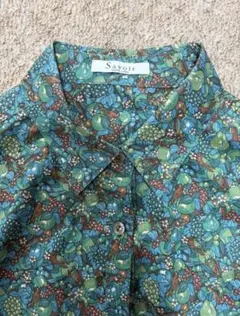 サヴァア　LIBERTY 鮮やか　お花柄　シャツ　ブラウスのサムネイル