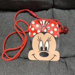 ディズニー　ミニーマウス パスケース