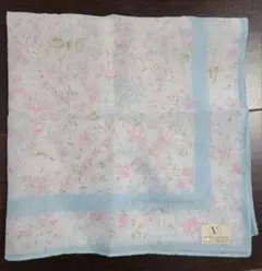 【美品】Valentino Garavani 花柄 ハンカチのサムネイル