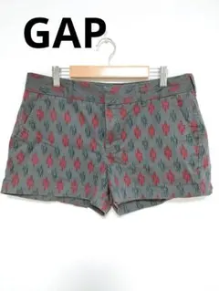 GAP幾何学模様ショートパンツ グレー/赤