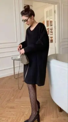 【BIRTHDAY BASH】FURRY VNECK OVER DRESS