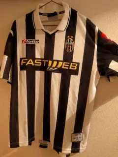 Item thumbnail for item c6f2f81a-fdec-4eac-8aba-22a84c29fc94