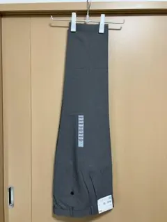 感動パンツ スラックス