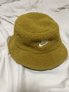 らんぷ様　Nike リバーシブル　フリース モコモコバケットハット マスタード