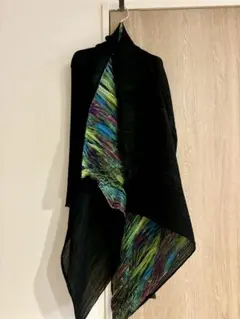 お値下げ！【新品未使用品】おしゃれ立体的軽量　黒ストール