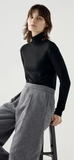 新品　UNIQLO 極暖ヒートテックカシミヤブレンドタートルネックT ブラック