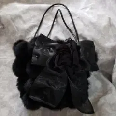 【美品】ベルパーチ　黒 ファー　ラビットバッグ