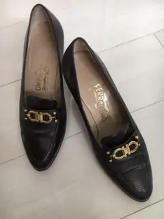 フェラガモ　パンプス　茶色