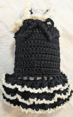 ハンドメイド犬用フリルワンピース（黒×白）