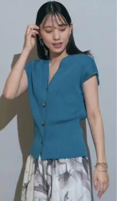 新品　マイストラーダ　ショートニットベスト 新品