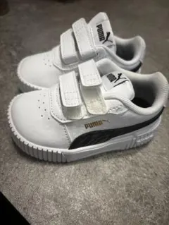 PUMA ベルクロスニーカー ホワイト/ブラック　13センチ