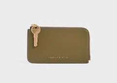 CHARLES & KEITH ミニウォレット　オリーブ　未使用品