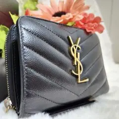 ✨美品✨サンローラン　二つ折り　カサンドラ　キャビアスキン　レザー　ブラック