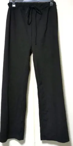 【美品】INOF イナフ ストレートパンツ Mブラックウエストゴムのサムネイル