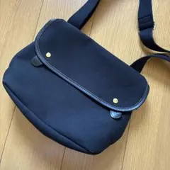 【極美品】BRADY ブレディー エイボン ショルダーバッグ ブラック 黒のサムネイル