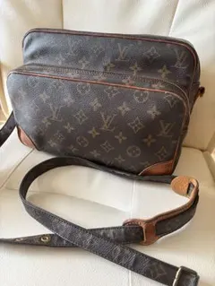 LOUIS VUITTON ルイヴィトン モノグラム ナイル 難あり