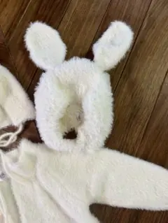 ululu ホワイトロンパース・クマ・ウサギ耳帽子セット