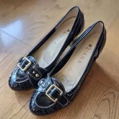 DIANA ブラック バックル付き ハイヒール　パンプス