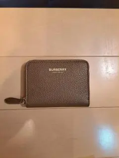 新品未使用 バーバリー コンパクトウォレット コインケース ベージュ