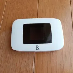 Rakuten WiFi Pocket Platinum 本体