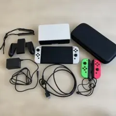 Nintendo Switch 有機ELモデル 本体 ホワイトのサムネイル