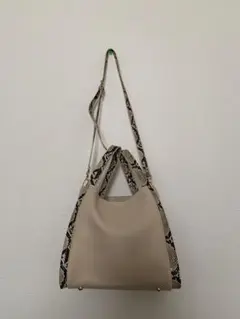 3ウエイスネーク柄バック