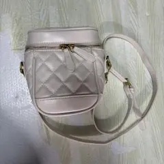 バニティバック　キルティングショルダーバッグ