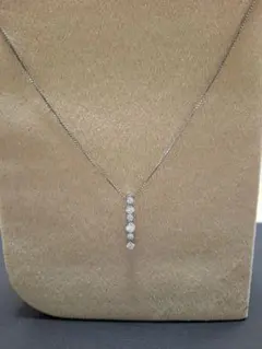 ダンシングストーン シルバーネックレス