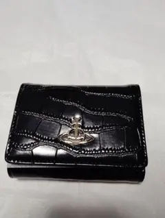 新品ヴィヴィアンウエストウッド　エナメルレザー クロコダイル風 三つ折り財布