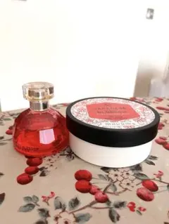 THE BODY SHOP ボディショップ ボディクリーム&オードトワレセットのサムネイル