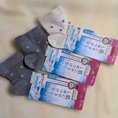 3足 okamoto【お出かけ用】はくらく 靴下 ソックス 涼感日和 岡本のサムネイル