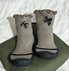 ベビーシューズ フリル付きリボンデザイン