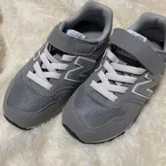 新品　new balance グレー スニーカー 996 キッズ　18㎝　靴