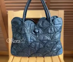 希少 ヴィンテージ レザーバッグ 立体デザイン 軽量 本革